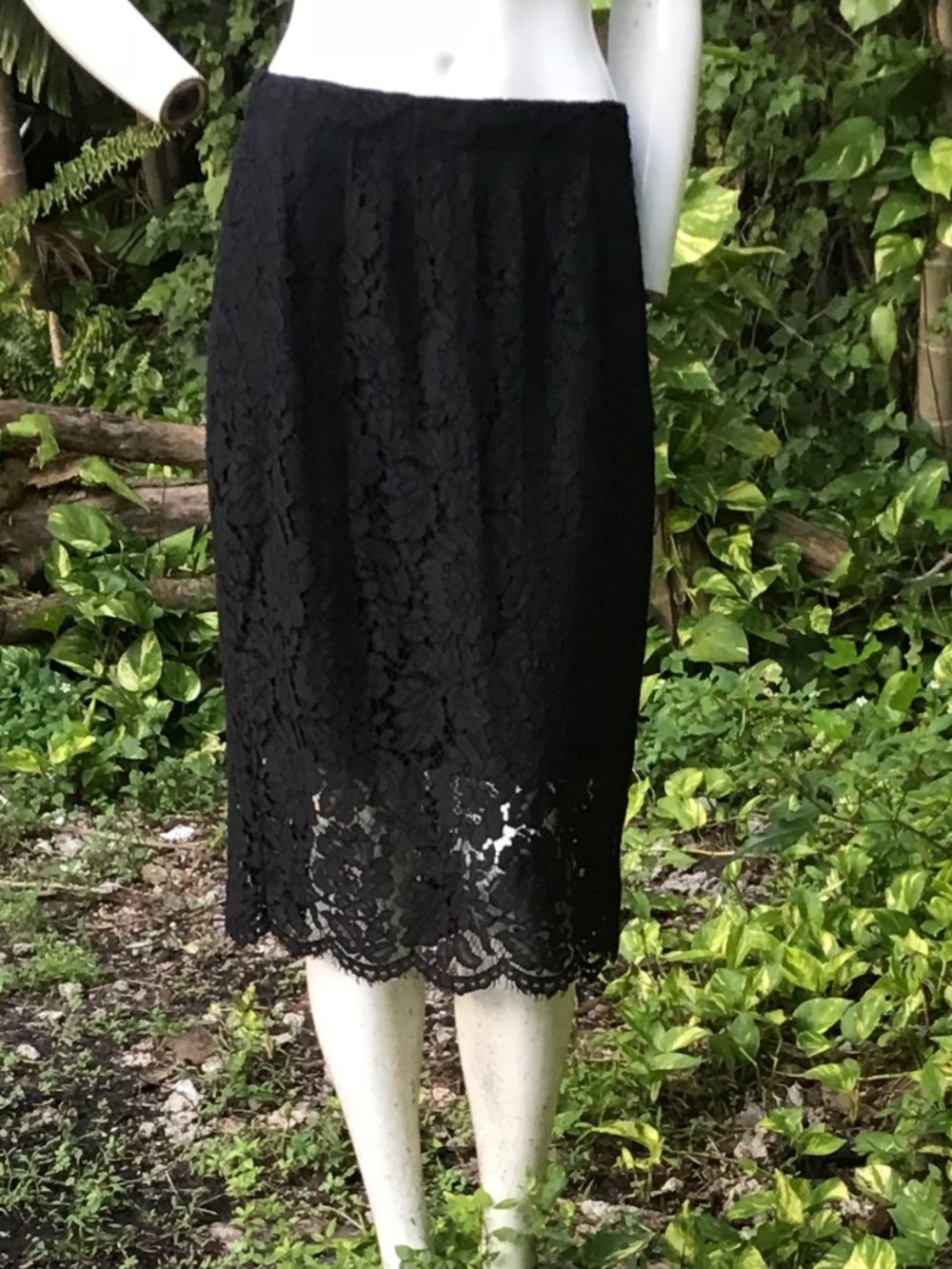Vintage lace skirt with silk lining Alannah Hill